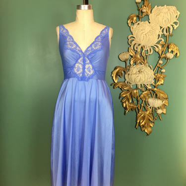 1970s nightgown, olga bodysilk, periwinkle blue, vintage nightie, medium large, plunging neckline, full skirt, spandex and lace, rare color 