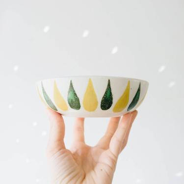 Mid Century Frank C Mann Studio Pottery Bowl // Scandinavian Modern Ceramics // Hostess Gifts 