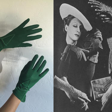 The Dimensions of Her Thoughts - Vintage 1930s Hunter Green Rayon Gloves - 6/6.5 Small 