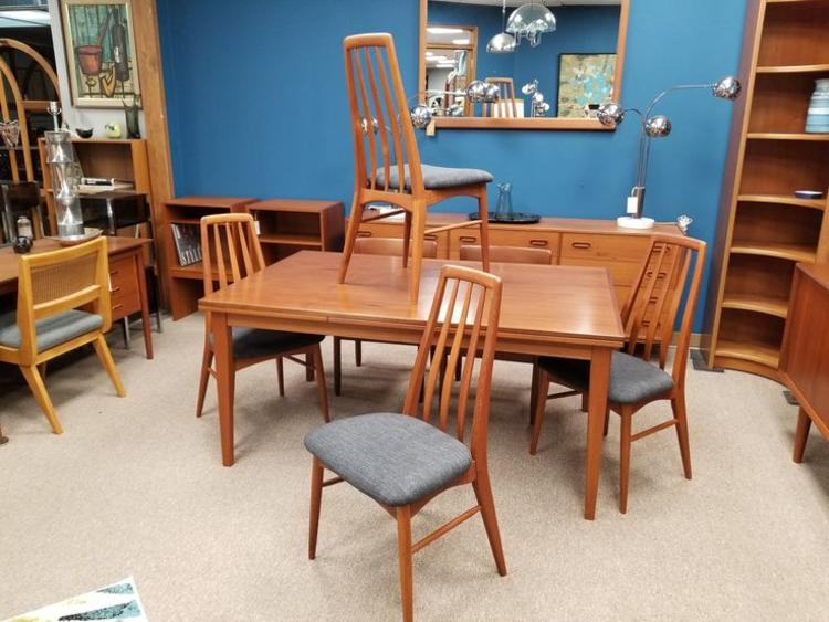                   Set of 4 Danish Modern teak dining chairs by Benny Linden