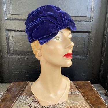 1960’s Blue Velvet Rose Hat