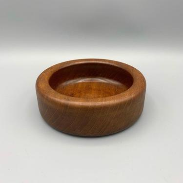 Vintage teak bowl by Nissen 