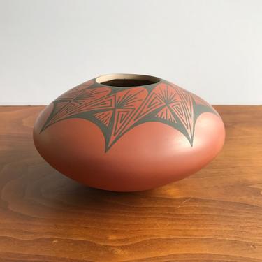 Mata Ortiz Pottery Seed Jar by Octavio Gonzalez 