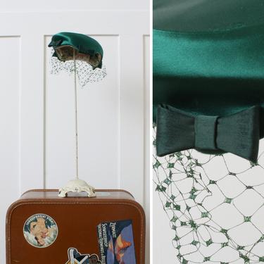 vintage 1950s tilt pillbox hat • charming green satin hat with bows & veil 