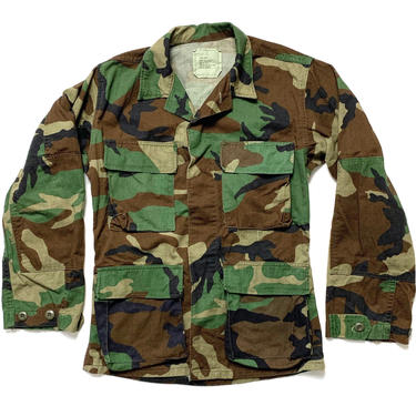 Vintage US Marine Corps Camouflage Jacket ~ size Medium Short