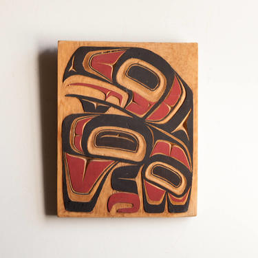 Vintage Plaque of Native Pacific North Coast Alaskan Indian Hand Carved Red Black Raven Design Wall Plaque / Panel 