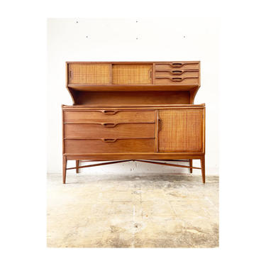 Mid Century Modern Credenza and Hutch or China Cabinet / Sideboard 