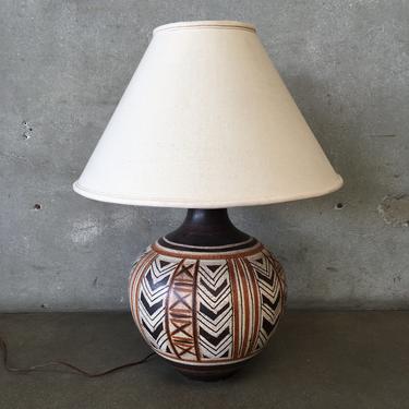 Vintage Southwestern Themed Lamp With Shade