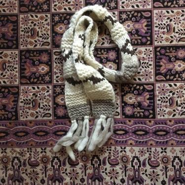 vintage hand knit wool scarf / vintage 70s Cowichan pattern scarf - ivory wool scarf / long winter scarf - boho scarf 