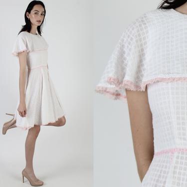 1950s Plain White Dress / Vintage 50s Waffle Texture Dress / Pink Floral Lace Cotton Day Dress / Simple Sweetheart Tea Party Mini Dress 