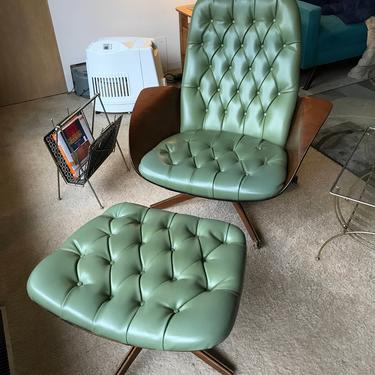 Mr. Chair with ottoman by Plycraft, designed by G. Mulhauser - Very Good condition 