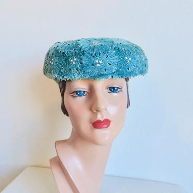 Vintage 1950's Turquoise Teal Blue Velvet Floral and Rhinestone Mushroom Style Hat Rockabilly 50's Millinery Janie 