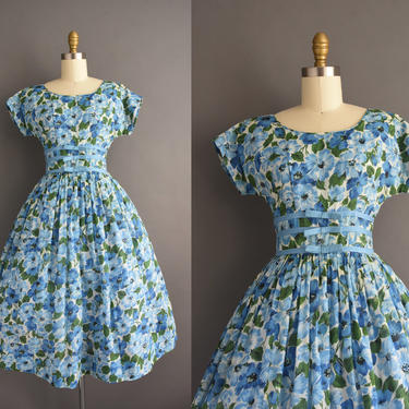vintage 1950s | Gorgeous Blue Floral Print Short Sleeve Full Skirt Cotton Dress | Small | 50s dress 