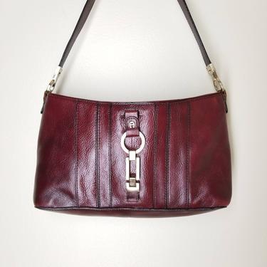 Vintage Dark Red Leather Bag / 1990s Oxblood Handbag / Etienne Aigner Leather Purse / Medium Size Shoulder Bag / Zip Top 90s Leather Bag 