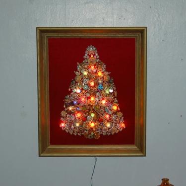 Vtg 23&amp;quot; OOAK Rhinestone Jewelry Christmas Tree w Multicolored Christmas String Lights on a Deep Rich Red Velvet in a Gold Wood Frame 
