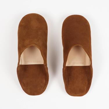 Babouche Moroccan slippers in Camel suede by Socco