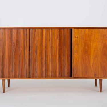 ON HOLD****Walnut Credenza with Tambour Doors by Milo Baughman for Glenn of California