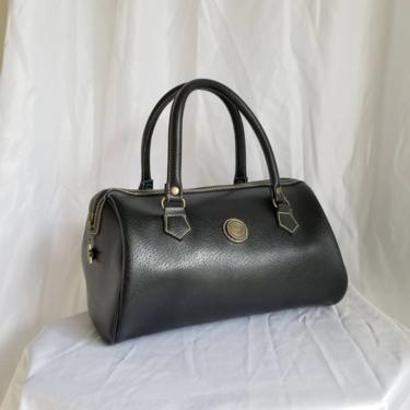 Vintage Black Top Handle Bag / Vegan Shoulder Bag / 1980s Capezio Barrel Purse with Long Shoulder Strap / Roomy Medium Size Crossbody Bag 