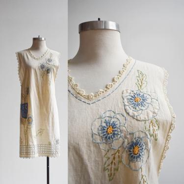 Vintage Full Sized Cotton Embroidered Apron 