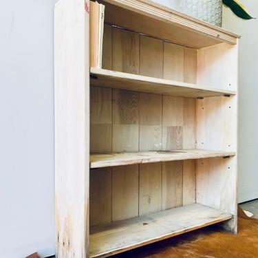 Small Wood Bookshelf | Small Wood Bookcase | Planked Wood Shelf | Book Shelf | Rustic | Farmhouse | Storage Display Open Shelving Light Wood 