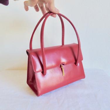 Vintage 1960's Mod Red Leather Structured Purse Gold Clasp Hardware Double Top Handles Mastercraft Made in Canada 60's Handbag 