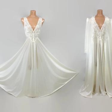 VINTAGE 80s Olga French Vanilla Peignoir Set | Stretch Nylon Lace Grand Sweep Nightgown and Robe | Wedding Bridal Lingerie | M 92280 94280 