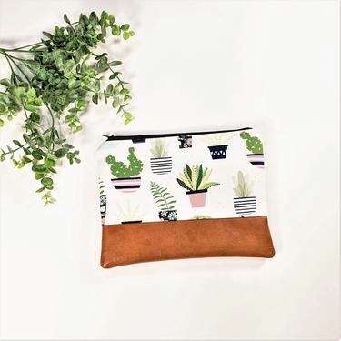 Plant Lover Makeup Bag: Potted Plants/ Travel Pouch/ Vegan Leather 