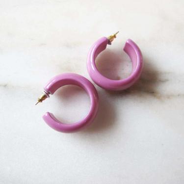 Vintage 70s Hoop Earrings - Small Lavender Pink Plastic Chunky Hoops - Purple Earrings - Small Vintage Hoop Earrings - Pastel Earrings 