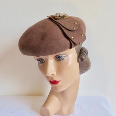 Vintage 1950's Brown Felt Hat with Gold and Silver Flower Brooch Studs Head Holder Rockabilly Swing 50's Millinery Belvedere 