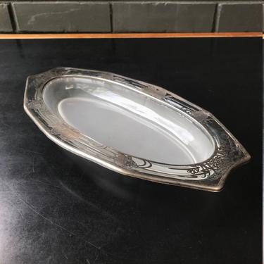 Fish Motif Silver Inlay Glass Oval Bowl Dish Boat Platter Centerpiece Vintage Mid-Century 
