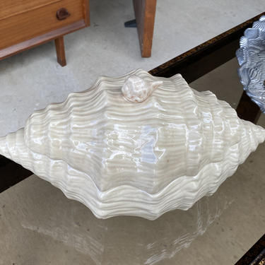 Large Ceramic Covered Seashell Trinket Box, Tureen - Beachy, Coastal, Nautical, Tropical Home Decor 