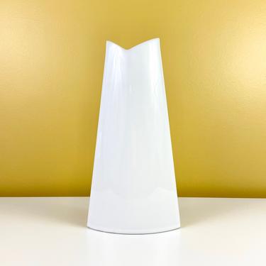 Asymmetrical Table Vase by Studio Nova 
