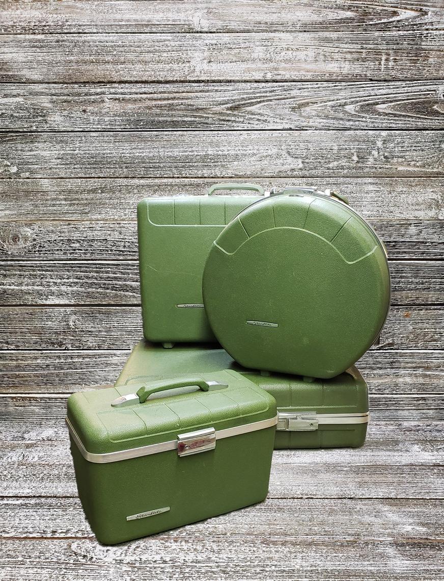 Starflite Luggage Key Vintage USA 