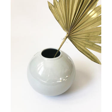 Vintage 80s Modern Gray Sphere Vase 