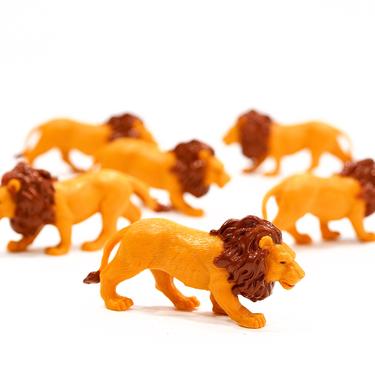 VINTAGE: 1997 - 10 Lion  Figurines - Safari Animal - Crafts, Baking Toppers, Birthday Stuffers, Collectable, Miniature Play  -SKU 