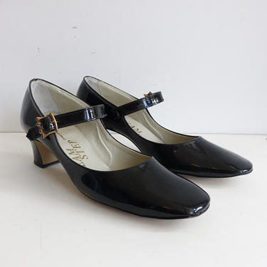 Vintage 60s Black Patent Leather Mary Jane Shoes/ 1960s Deadstock Shiny Heels with Buckle/ Size 6 6.5 B 