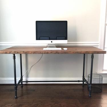 The FAIRWAY Reclaimed Wood Desk 