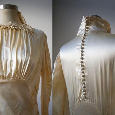 1920s Wedding Gown / Antique Silk Wedding Gown / True Vintage Wedding Gown / Empire Bustline / Antique Champagne Silk Wedding Gown / 1920s 