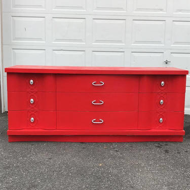 beautiful bassett red dresser,vintage painted dresser* Free NYC Delivery! 