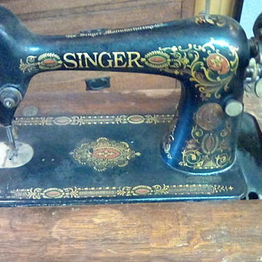 Beautiful Singer treadle sewing machine