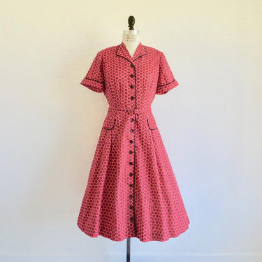 Vintage 1950's Red Coral Coin Print Fit and Flare Day Dress Shirtwaist Style Full Skirt Rockabilly Swing Dolly Myers 34&amp;quot; Waist Large 
