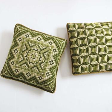 Vintage 70s Bargello Needlepoint Pillow Set of 2  13x13 - Avocado Green Velvet Pillow -  Embroidered Throw Accent Pillow - Geometric Pillow 