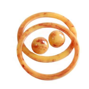 Butterscotch Swirl Bakelite Bangles and Earrings Vintage Retro Jewelry Accessories 