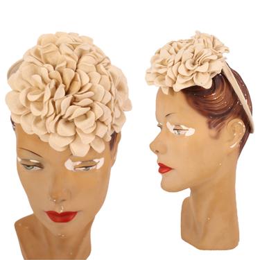 40s felt gardenia tilt hat / vintage 1940s GAGE cream felt flower cocktail fascinator 1930s 