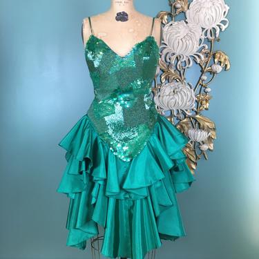 1980s party dress, green sequin dress, vintage 80s dress, new leaf, tiered skirt, spaghetti straps, small, New Years eve, statement, holiday 