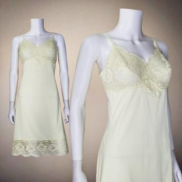 Vintage 60s Yellow Full Slip, Large / Lace Slip Dress / Vintage Pinup Lingerie / Silky 1960s Nylon Dress Slip / Floral Lace Sweetheart Bust 