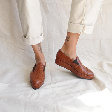 Vintage Robert Clergerie Brown Croc Platform Shoes/ Pointed Toe Slip On Loafers/ Size 8 8.5 9 