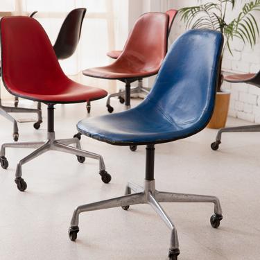 Charles Eames Herman Miller Office Chair in Blue