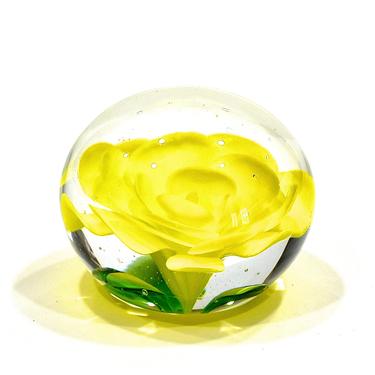 VINTAGE: Art Glass Flower Paperweight Figurine - Lamp Work - Hand Blown Glass - SKU 25-D-00017809 