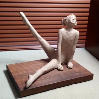 1978 AUSTIN PRODUCTIONS BALLERINA Young Dancer Klara Sever Floor Extension Pose Cast Foundry Stone 9x6 Walnut Base Signed VGd Cond 
